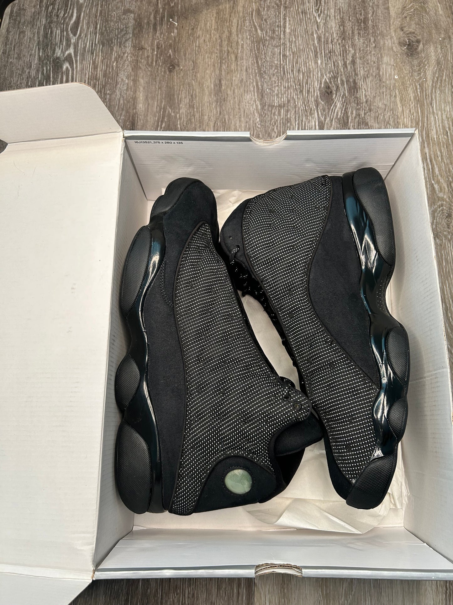 Jordan 13 (NEVER WORN) size 15