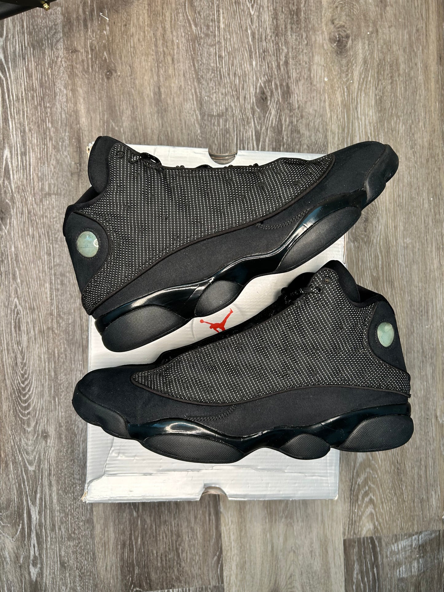 Jordan 13 (NEVER WORN) size 15